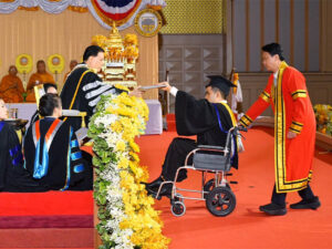 การสร้างความเท่าเทียมทางการศึกษาและโอกาสในชีวิต